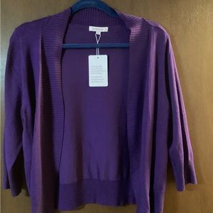 Woman’s cropped sweater